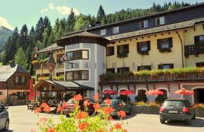 Eladó hotel Ausztriában! Alsó-Ausztria, Mariazell közelében, Ötscher-hegységben, 30 szobás hotel, sípályától 300 méterre eladó